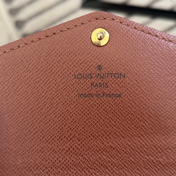 Louis Vuitton Monogram Sarah Compact Wallet - Picture 13 of 13